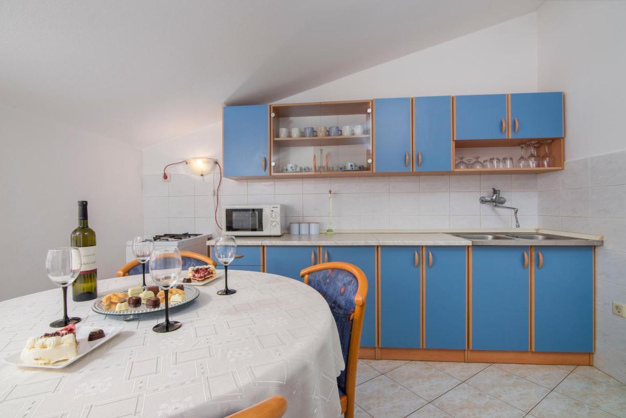 Apartment Blu Pula Bagian luar foto